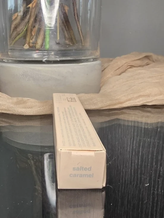 Rhode Peptide Lip Treatment Salted Caramel - Picture 2 of 4